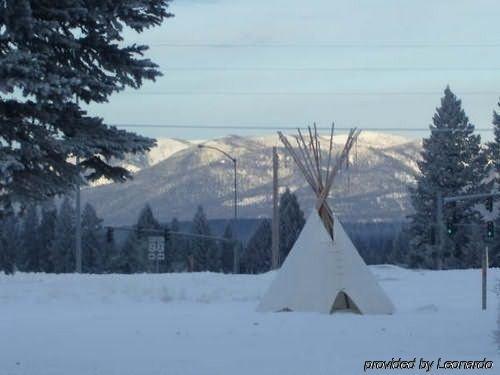 Glacier Basecamp Lodge コロンビア・フォールズ エクステリア 写真